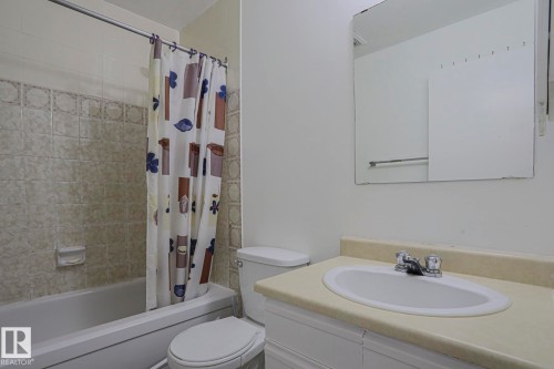 606 Saddleback Road, Edmonton, AB - Indoor Photo Showing Bathroom