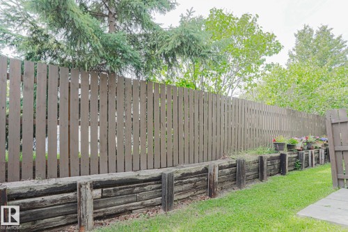 606 Saddleback Road, Edmonton, AB - Outdoor