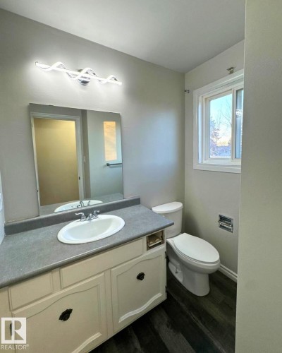 1504 62 Street, Edmonton, AB - Indoor Photo Showing Bathroom