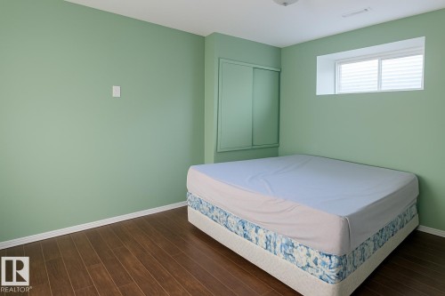4 4350 23 Street Nw, Edmonton, AB - Indoor Photo Showing Bedroom