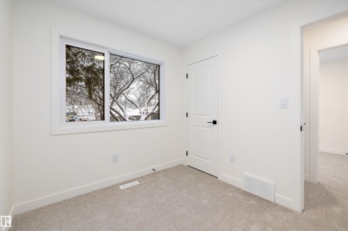 11338 89 Street, Edmonton, AB - Indoor Photo Showing Other Room
