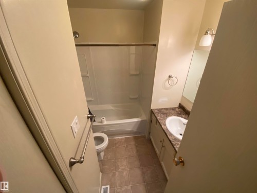 4813 54 Street, Vegreville, AB - Indoor Photo Showing Bathroom