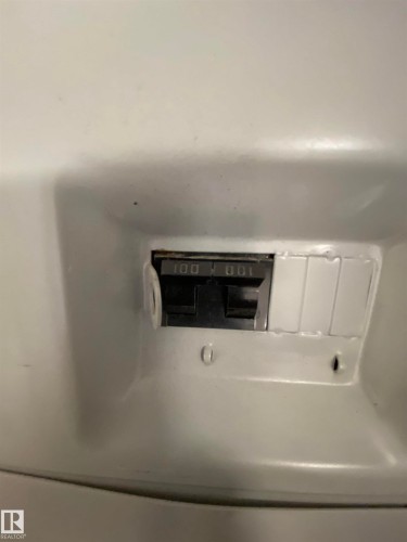 4813 54 Street, Vegreville, AB - Indoor