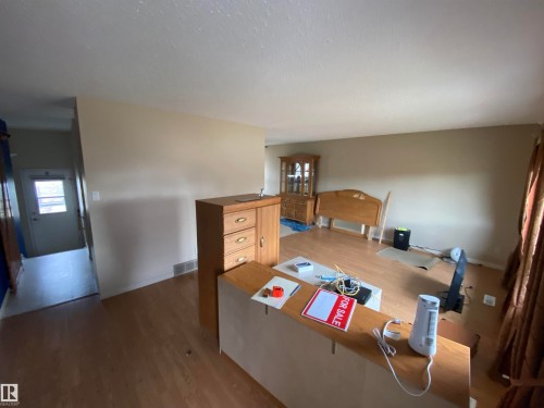 4813 54 Street, Vegreville, AB - Indoor