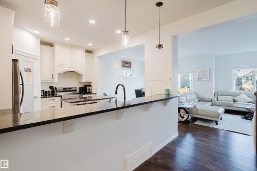 17539 61 Street, Edmonton, AB - Indoor