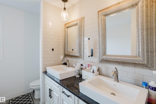 17539 61 Street, Edmonton, AB - Indoor Photo Showing Bathroom