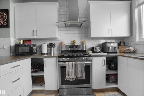 5050 Andison Close, Edmonton, AB - Indoor Photo Showing Kitchen