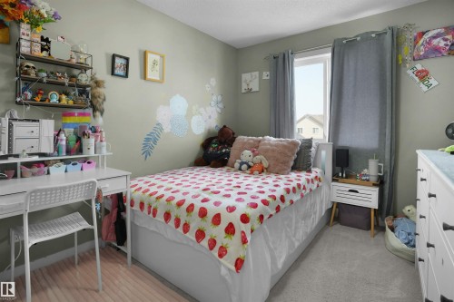 5050 Andison Close, Edmonton, AB - Indoor Photo Showing Bedroom