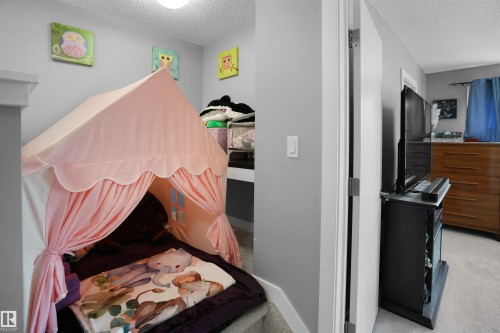 5050 Andison Close, Edmonton, AB - Indoor