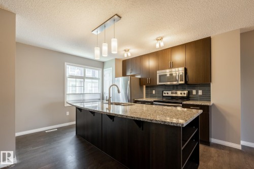 9157 Shaw Way, Edmonton, AB - Indoor Photo Showing Kitchen With Stainless Steel Kitchen With Upgraded Kitchen