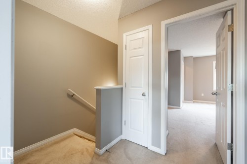 9157 Shaw Way, Edmonton, AB - Indoor Photo Showing Other Room
