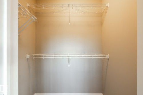 9157 Shaw Way, Edmonton, AB - Indoor With Storage