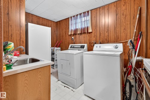 5607 97 Avenue, Edmonton, AB - Indoor Photo Showing Laundry Room
