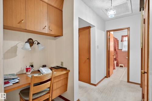 5607 97 Avenue, Edmonton, AB - Indoor Photo Showing Other Room