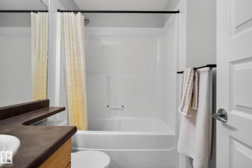 310 646 Mcallister Loop, Edmonton, AB - Indoor Photo Showing Bathroom