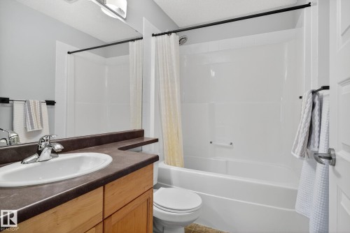 310 646 Mcallister Loop, Edmonton, AB - Indoor Photo Showing Bathroom