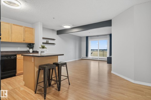 310 646 Mcallister Loop, Edmonton, AB - Indoor
