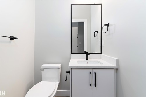 5020 50 Street, Calmar, AB - Indoor Photo Showing Bathroom