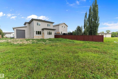 5020 50 Street, Calmar, AB - Outdoor With Backyard