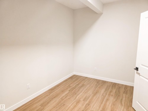 6 Elis Link, Spruce Grove, AB - Indoor Photo Showing Other Room