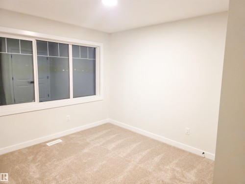 6 Elis Link, Spruce Grove, AB - Indoor Photo Showing Other Room