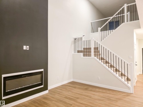 6 Elis Link, Spruce Grove, AB - Indoor Photo Showing Other Room