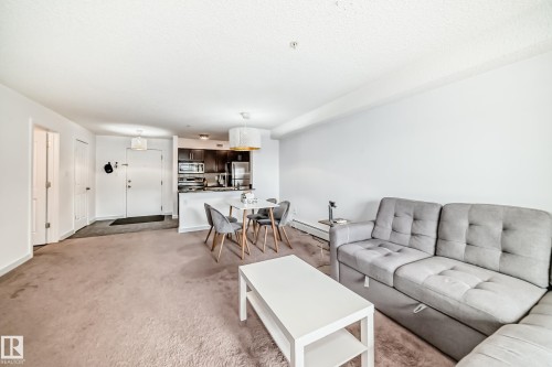 303 1070 Mcconachie Blvd, Edmonton, AB - Indoor Photo Showing Living Room