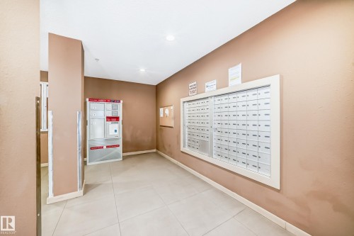 303 1070 Mcconachie Blvd, Edmonton, AB - Indoor Photo Showing Other Room