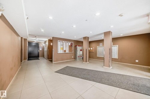 303 1070 Mcconachie Blvd, Edmonton, AB - Indoor Photo Showing Other Room