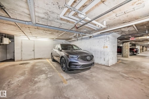 303 1070 Mcconachie Blvd, Edmonton, AB - Indoor Photo Showing Garage