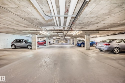 303 1070 Mcconachie Blvd, Edmonton, AB - Indoor Photo Showing Garage