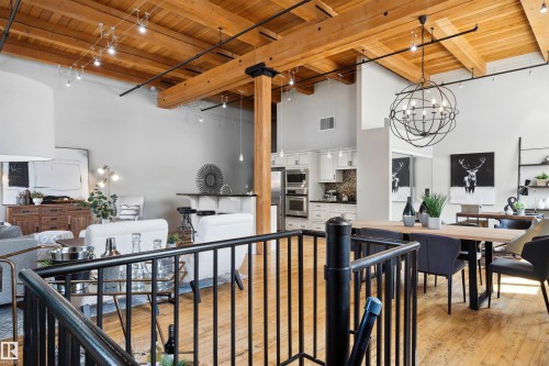 111 10309 107 Street, Edmonton, AB - Indoor