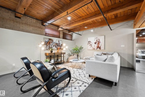 111 10309 107 Street, Edmonton, AB - Indoor