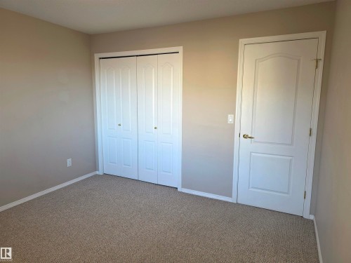 322 237 Youville Drive E, Edmonton, AB - Indoor Photo Showing Other Room