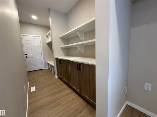 1152 South Creek Wynd, Stony Plain, AB - Indoor