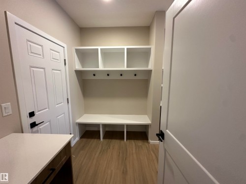 1152 South Creek Wynd, Stony Plain, AB - Indoor With Storage