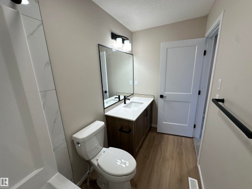 1152 South Creek Wynd, Stony Plain, AB - Indoor Photo Showing Bathroom