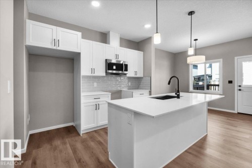 1152 South Creek Wynd, Stony Plain, AB - Indoor Photo Showing Kitchen With Upgraded Kitchen