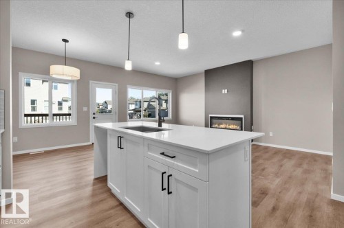 1152 South Creek Wynd, Stony Plain, AB - Indoor Photo Showing Kitchen