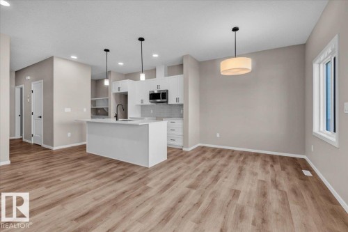 1152 South Creek Wynd, Stony Plain, AB - Indoor Photo Showing Kitchen With Upgraded Kitchen