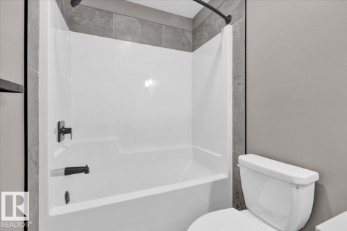 1152 South Creek Wynd, Stony Plain, AB - Indoor Photo Showing Bathroom
