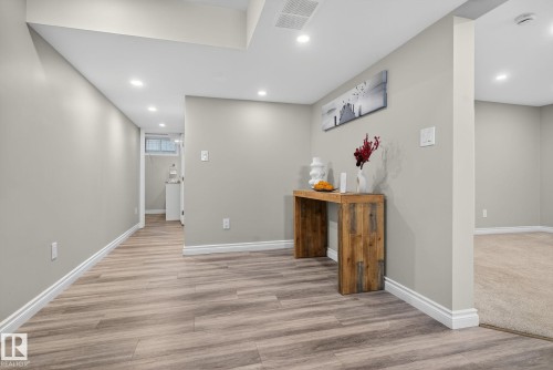 11155 37 Avenue, Edmonton, AB - Indoor Photo Showing Other Room