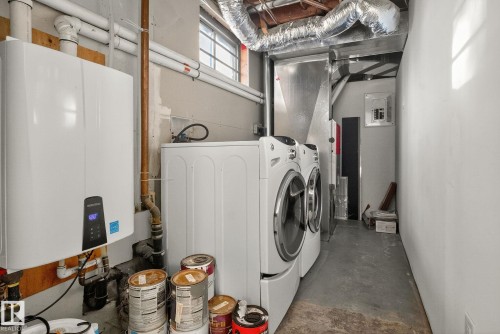 11155 37 Avenue, Edmonton, AB - Indoor Photo Showing Laundry Room