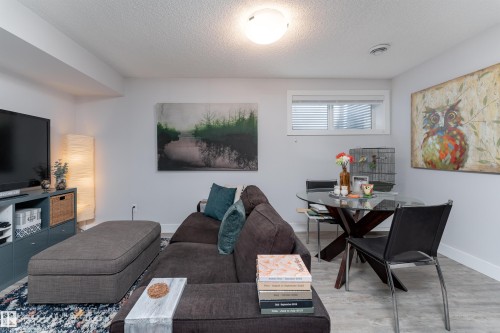 2211 Calhoun Link Link, Edmonton, AB - Indoor Photo Showing Living Room