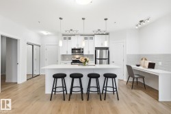 228 812 WELSH Drive  Edmonton, AB T6X 1Y7