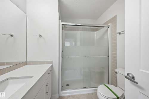 228 812 Welsh Drive, Edmonton, AB - Indoor Photo Showing Bathroom