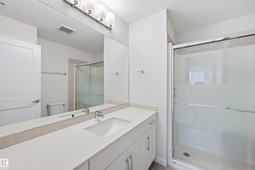 228 812 Welsh Drive, Edmonton, AB - Indoor Photo Showing Bathroom