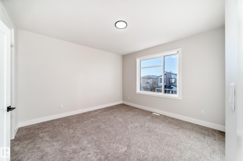 7025 Kiviaq Crescent, Edmonton, AB - Indoor Photo Showing Other Room