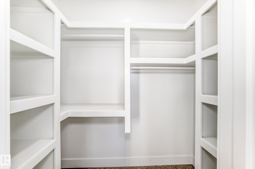 7025 Kiviaq Crescent, Edmonton, AB - Indoor With Storage