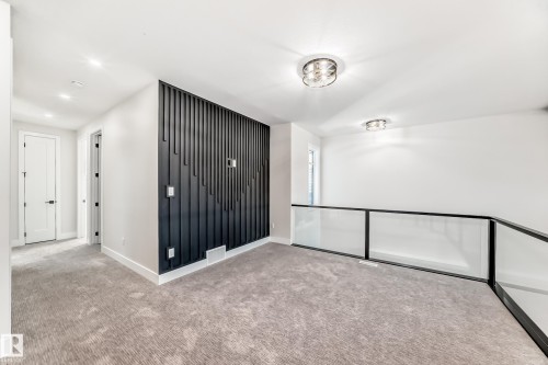 7025 Kiviaq Crescent, Edmonton, AB -  With Exterior